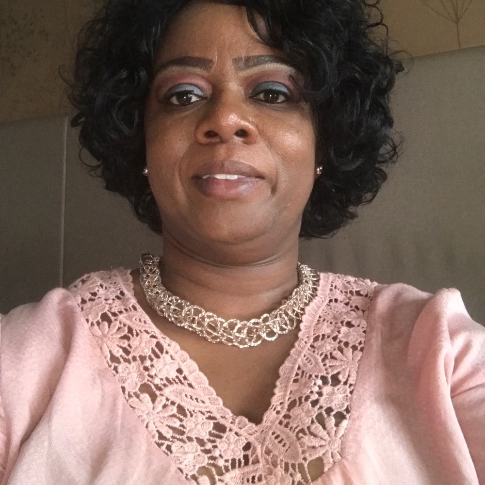 Meet your Posher, Sherry